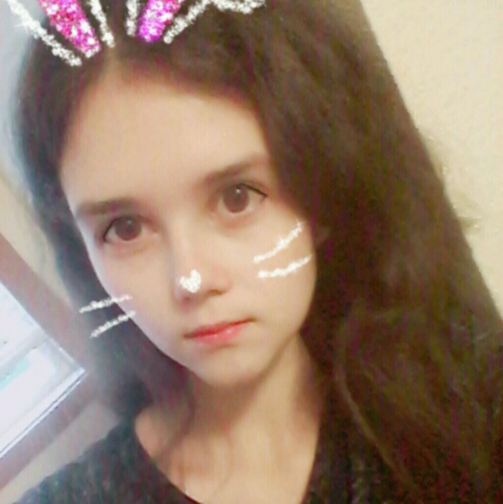 Meet your Posher, Liza